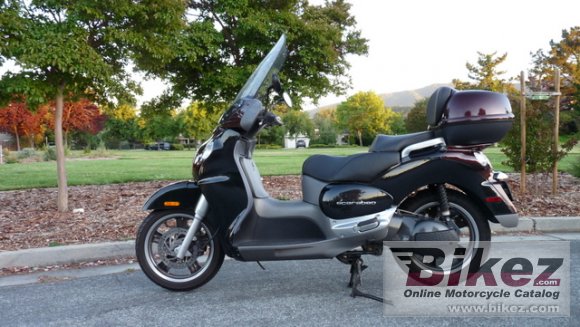 2005 Aprilia Scarabeo 500 photo